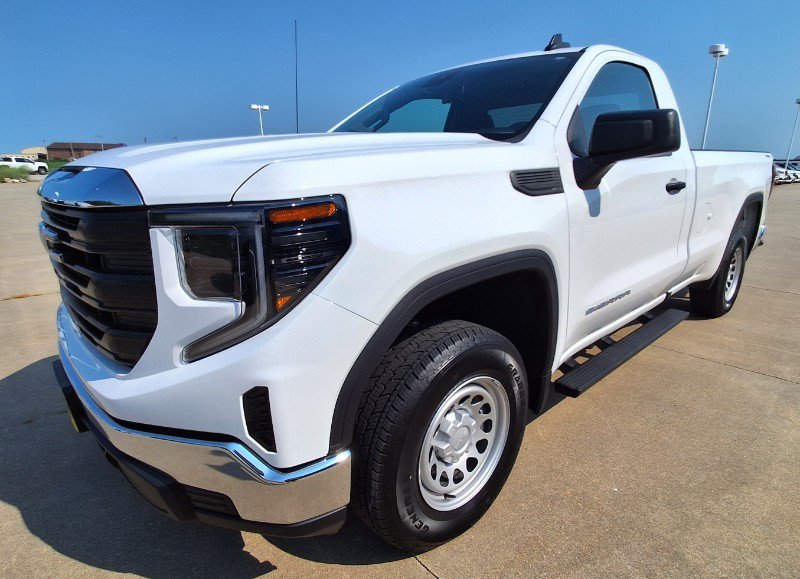 Used 2024 GMC Sierra 1500 Pro w/ Pro Value Package AWD/4WD image 4