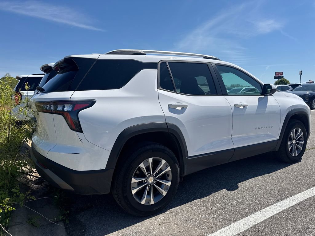 Used 2025 Chevrolet Equinox LT w/ Convenience Package II image 4