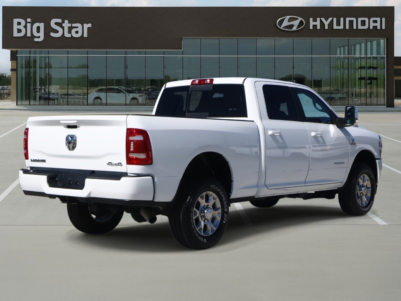 Used 2024 RAM 2500 Laramie w/ Safety Group image 4