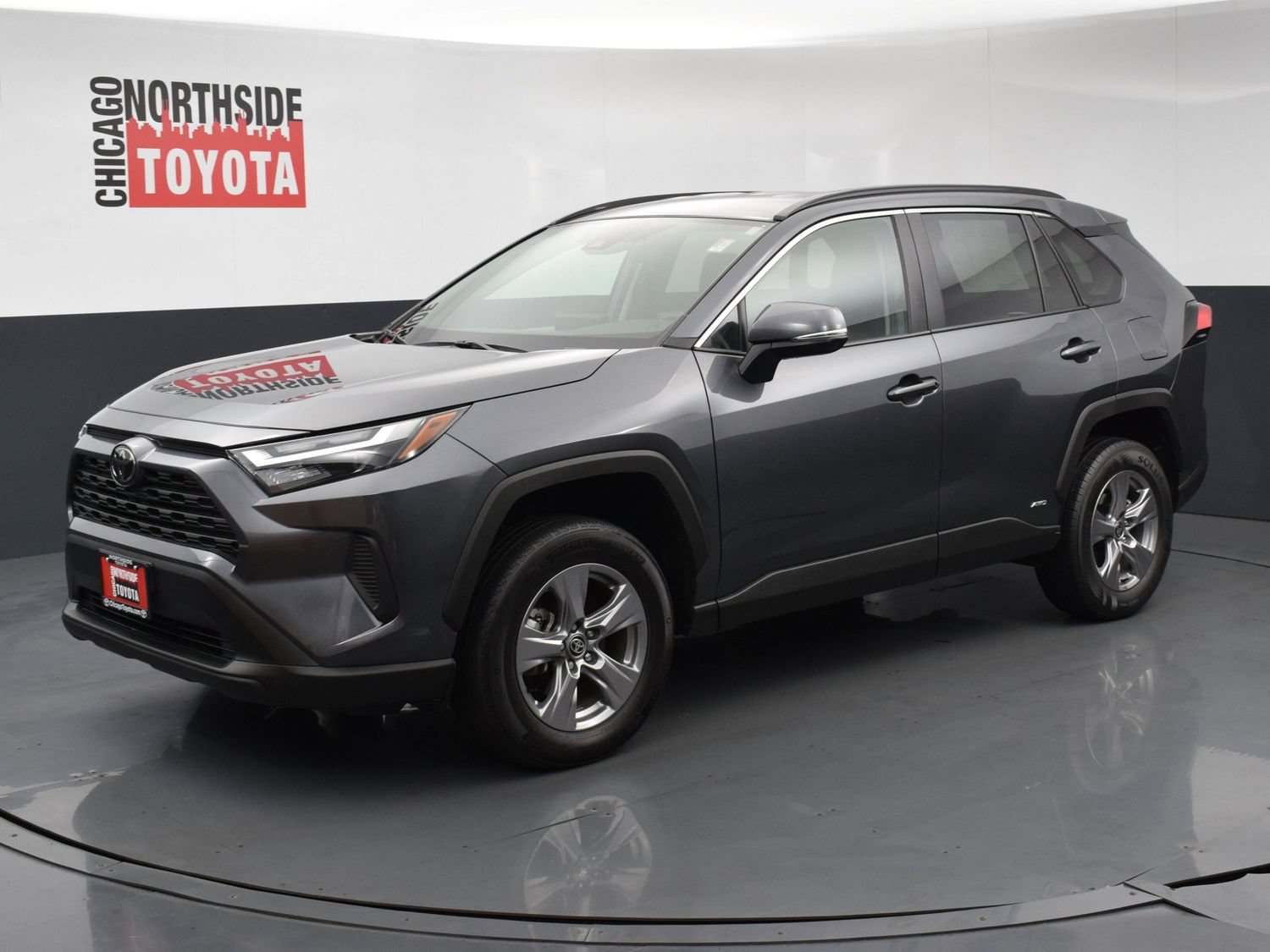 Used 2025 Toyota RAV4 XLE AWD/4WD image 8