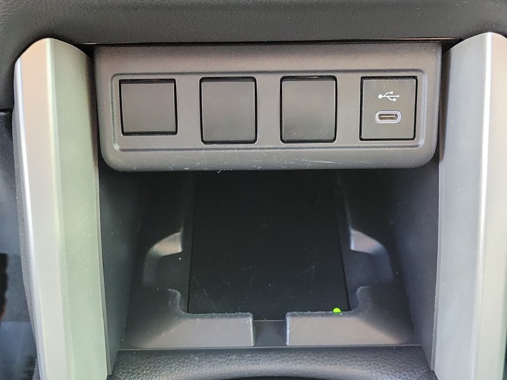 Used 2024 Toyota Corolla Cross AWD Hybrid image 31