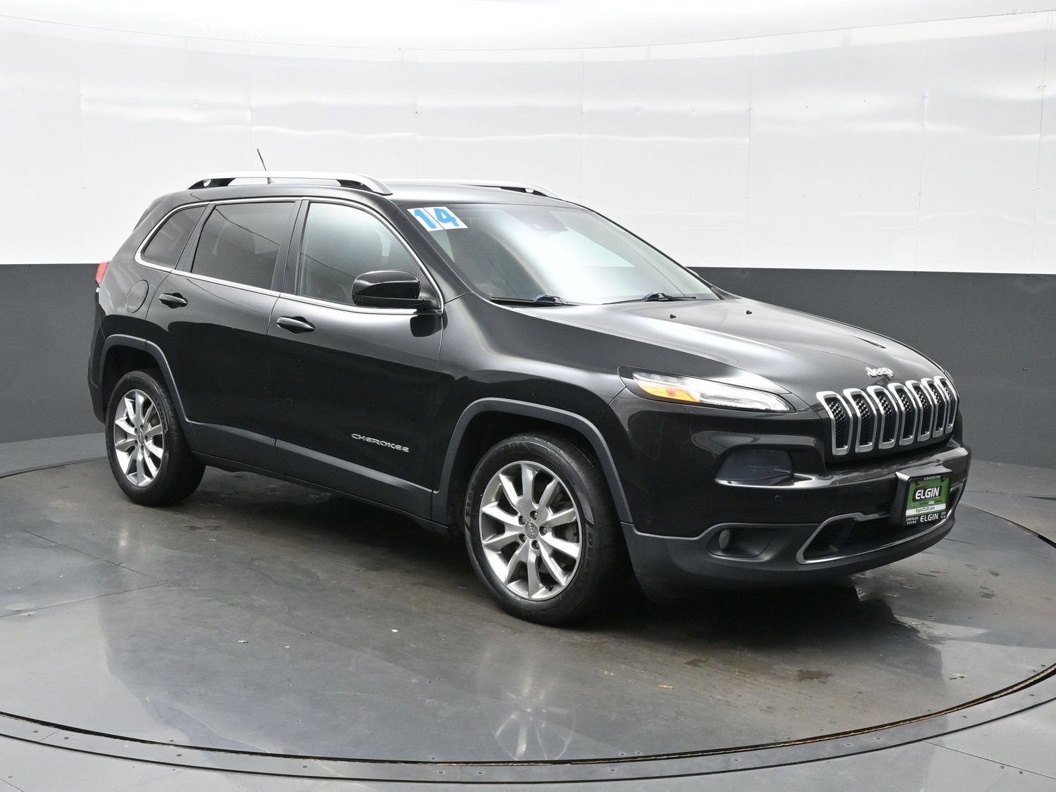 Used 2014 Jeep Cherokee Limited w/ Technology Group FWD image 11