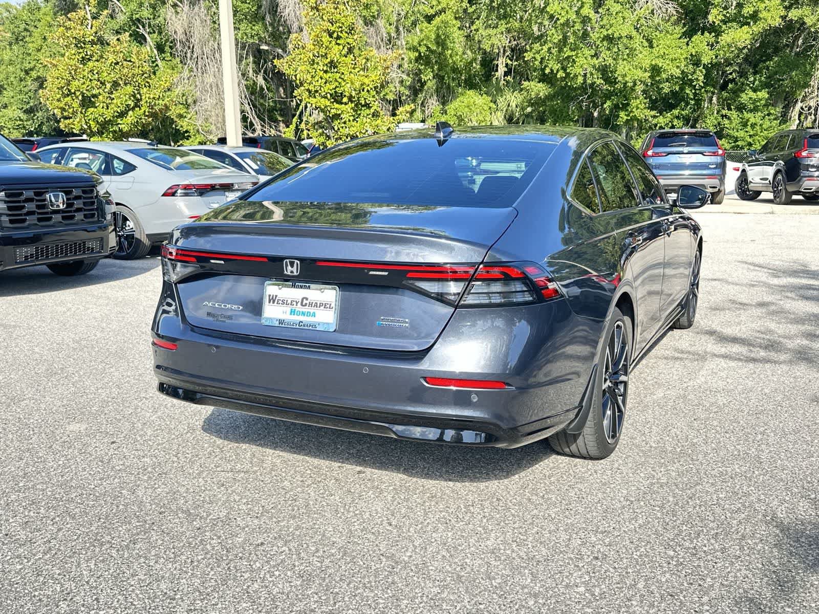 Used 2023 Honda Accord Touring image 6