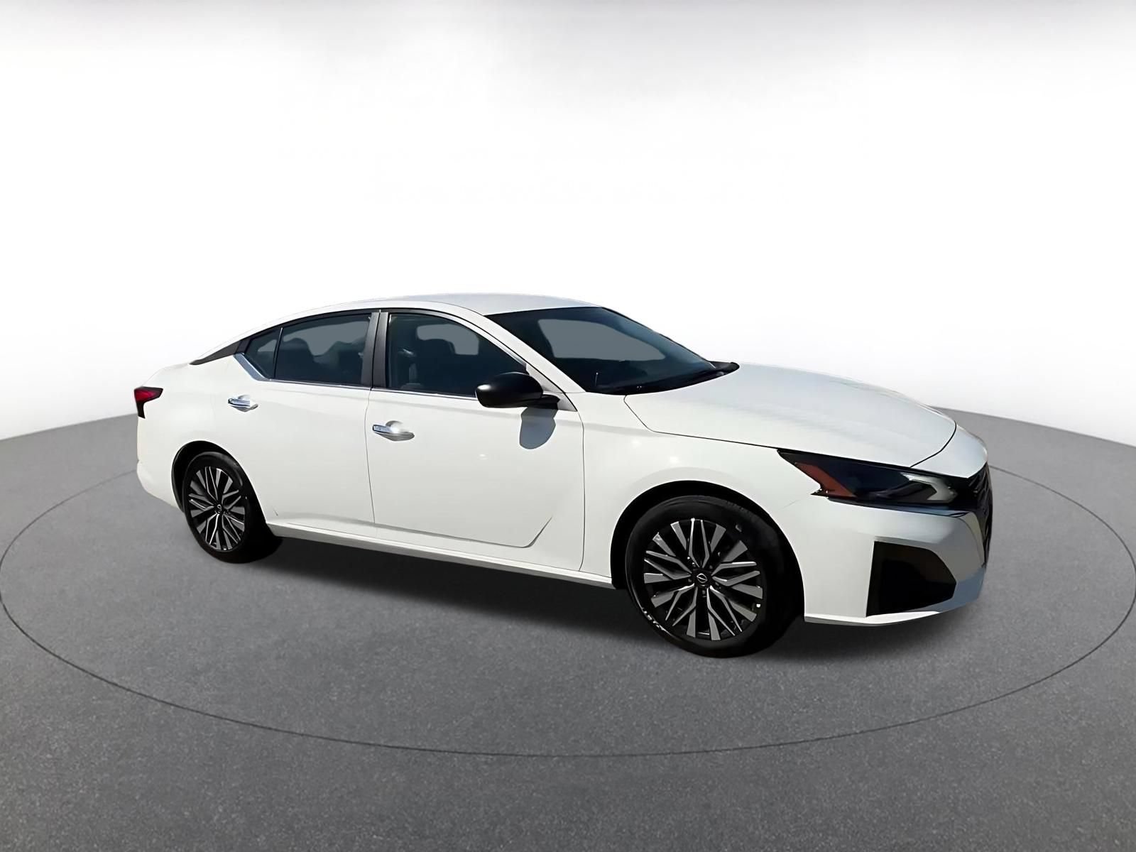 Used 2025 Nissan Altima 2.5 SV FWD video 2
