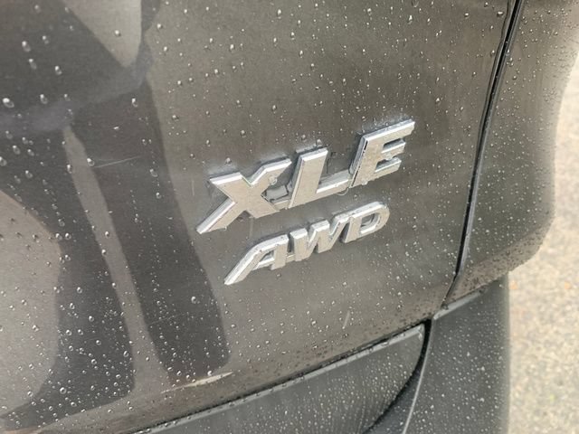 Used 2019 Toyota RAV4 XLE Premium w/ Cold Weather Package AWD/4WD image 16
