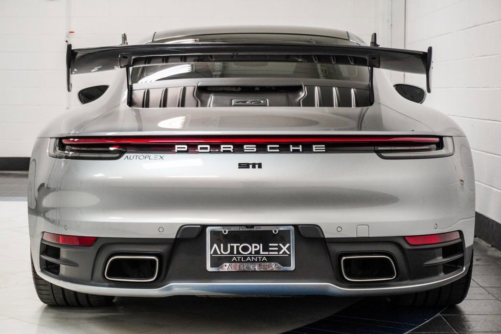 Used 2024 Porsche 911 Carrera RWD image 13