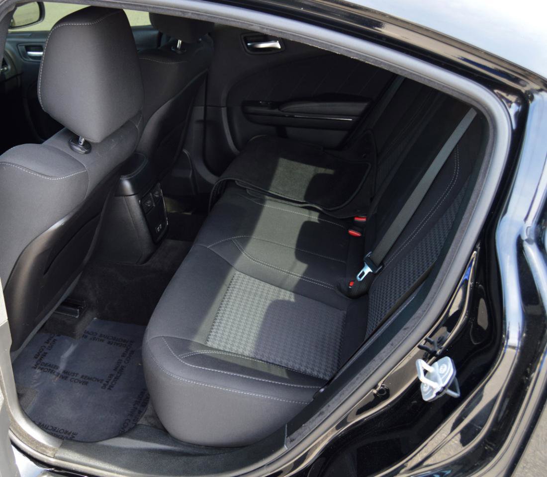 Used 2019 Dodge Charger SXT w/ Blacktop Package RWD image 11