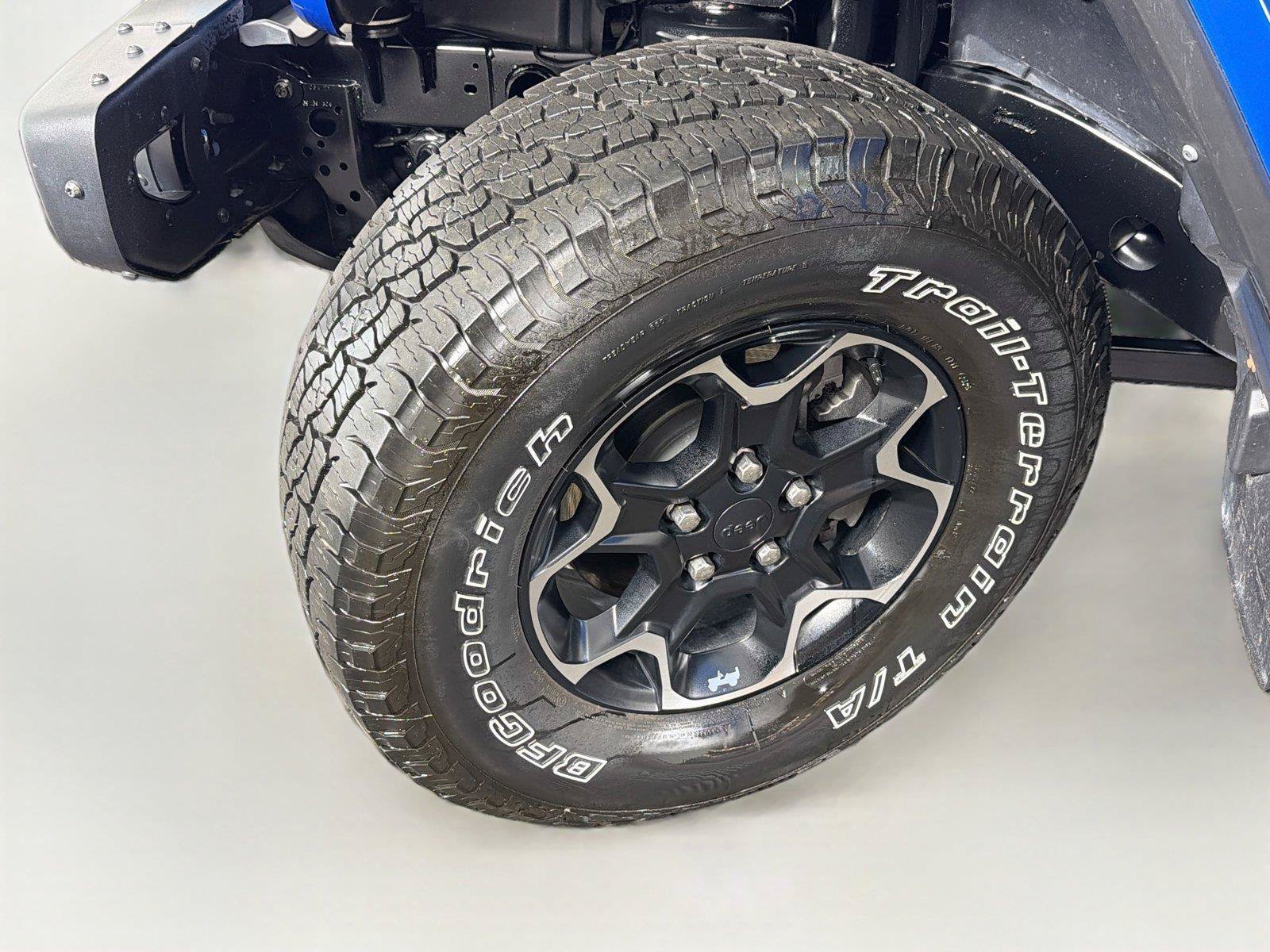 Used 2021 Jeep Wrangler Unlimited Rubicon 4xe w/ Steel Bumper Group AWD/4WD image 38
