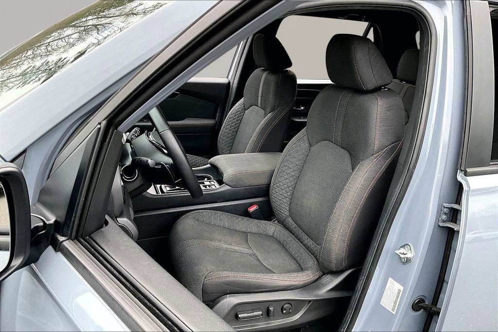 Certified 2024 Honda Pilot Sport image 15