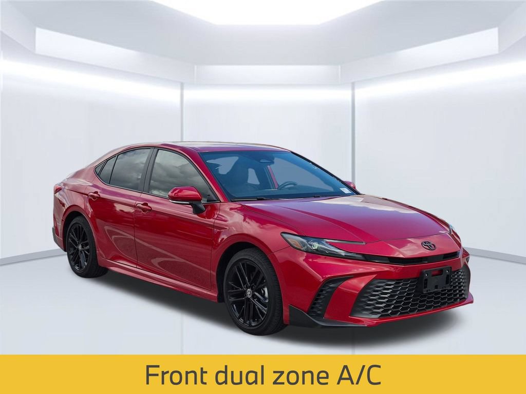 Used 2025 Toyota Camry SE FWD image 9