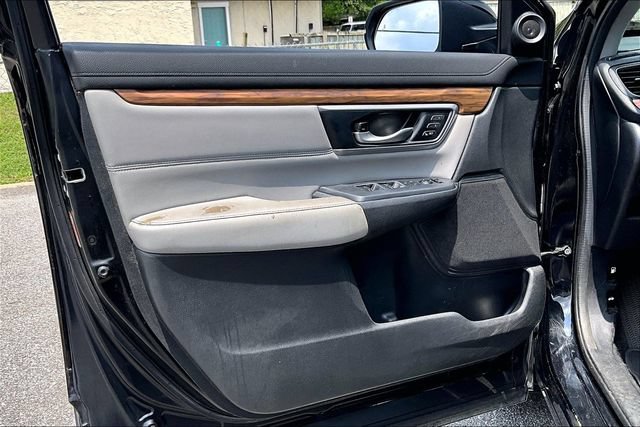 Used 2020 Honda CR-V Touring image 17