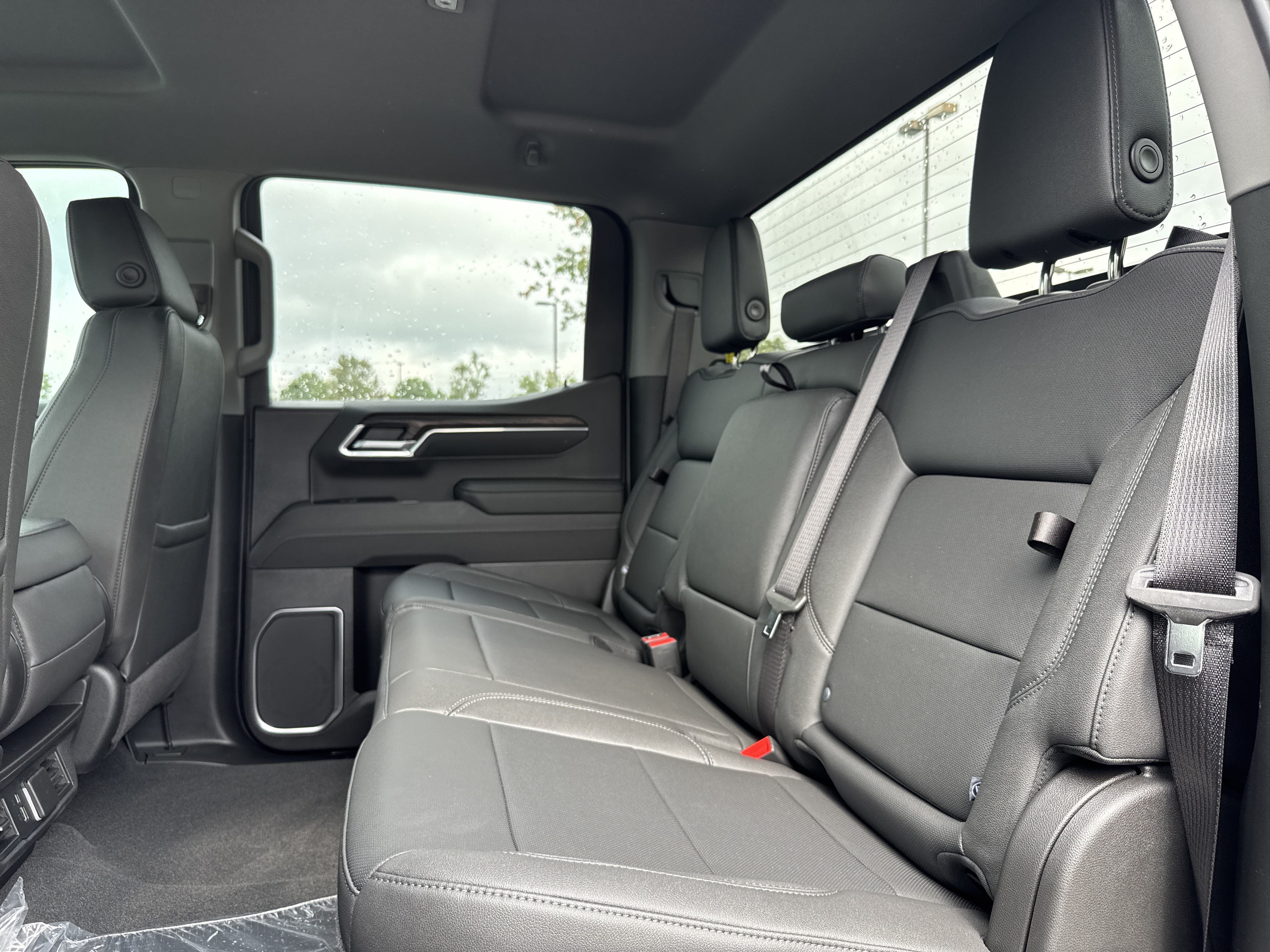 New 2026 GMC Sierra 1500 SLT w/ X31 Off-Road Package AWD/4WD image 28