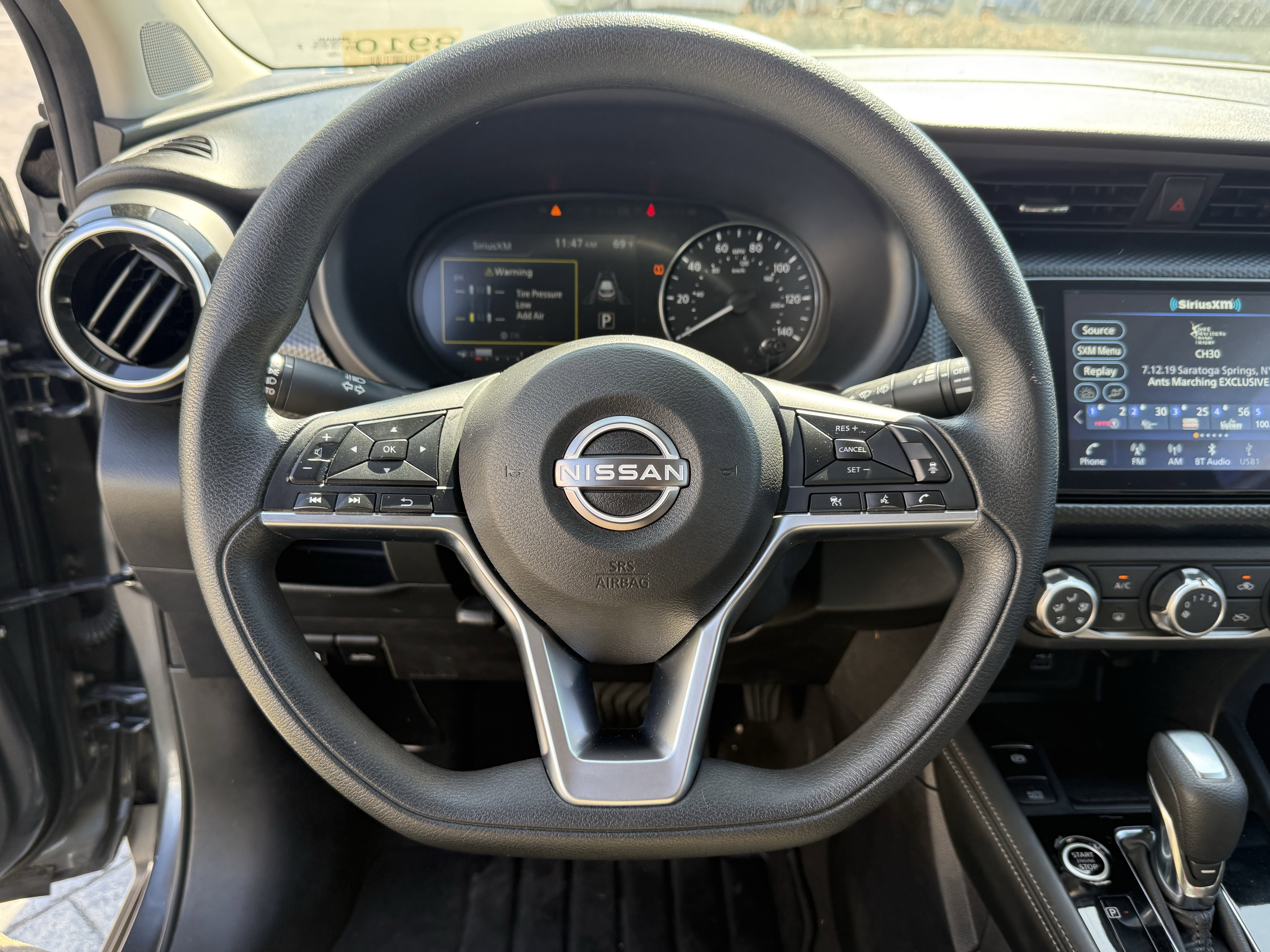 Used 2024 Nissan Kicks SV image 17