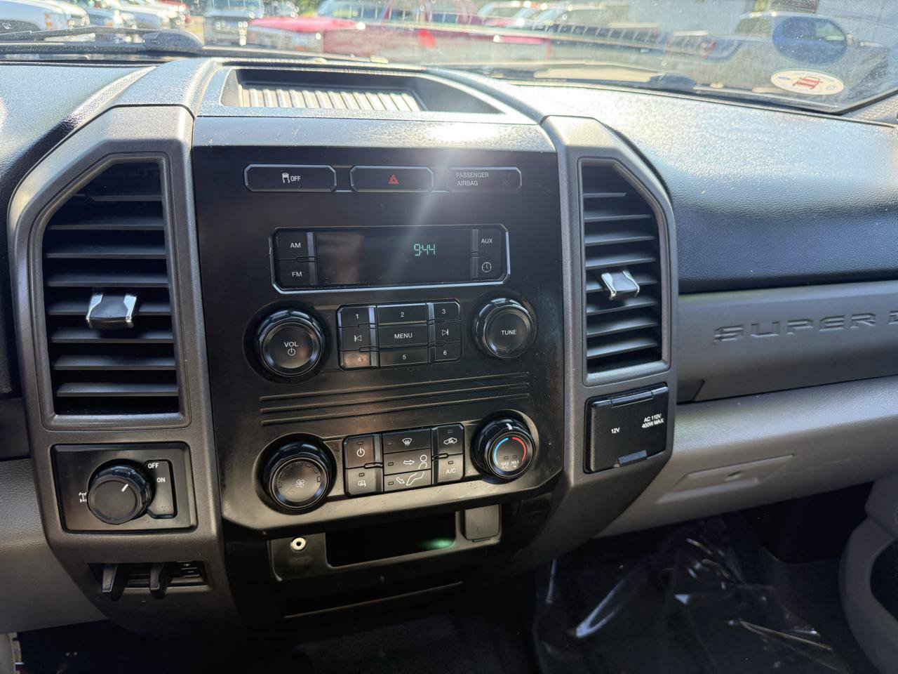 Used 2017 Ford F250 XL w/ Power Equipment Group AWD/4WD image 29