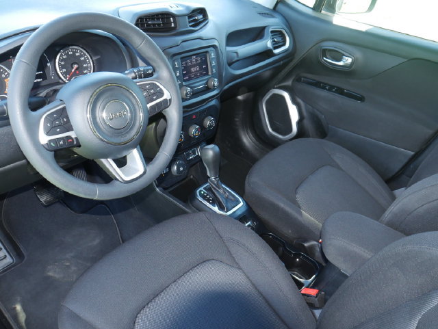 Used 2019 Jeep Renegade Sport w/ Sport Appearance Group AWD/4WD image 13