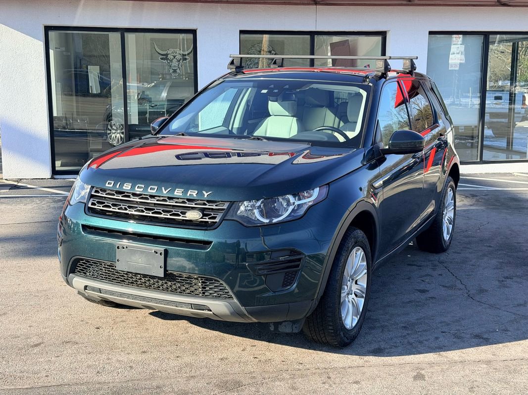 Used 2017 Land Rover Discovery Sport SE image 10