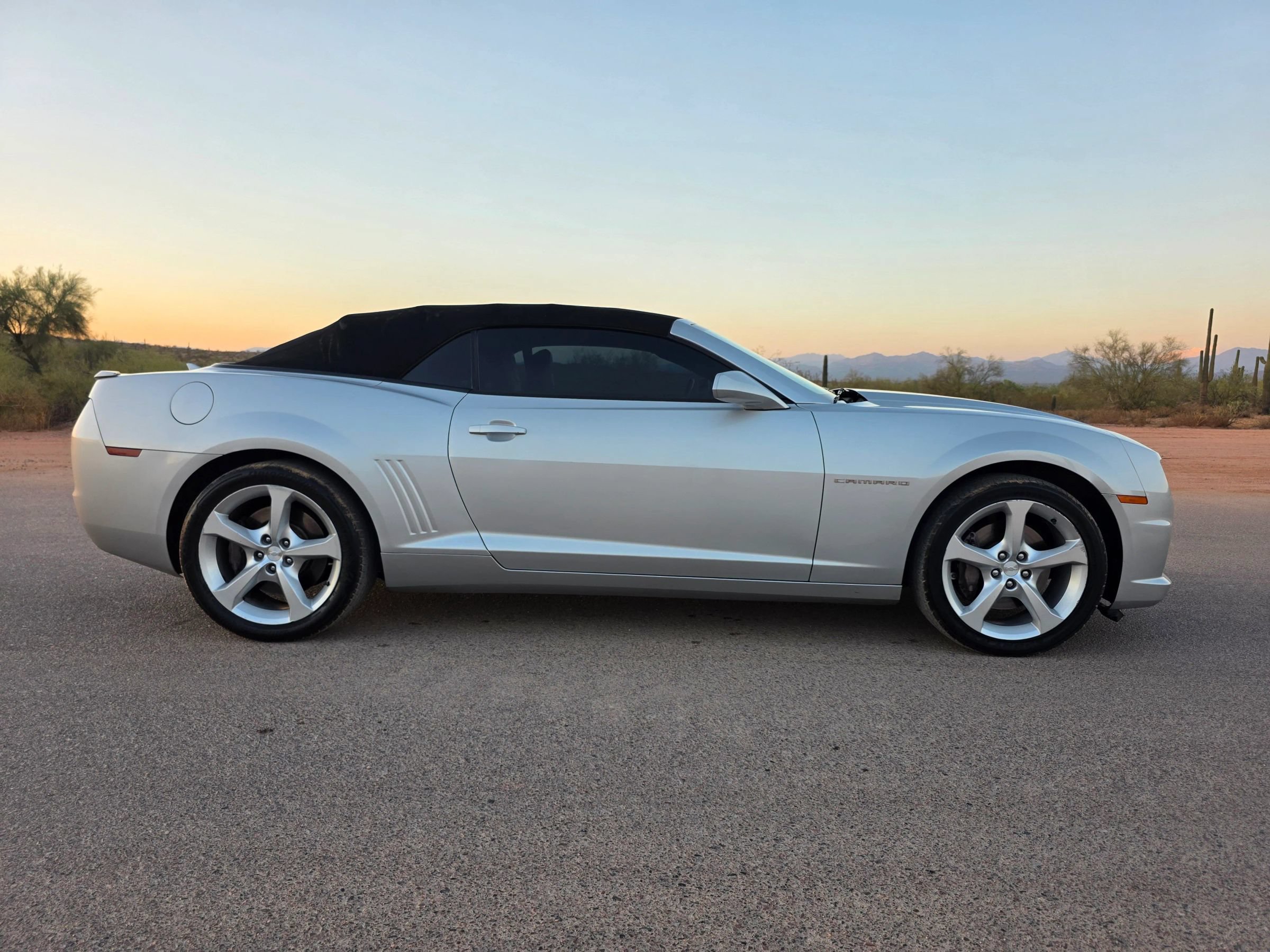 Used 2012 Chevrolet Camaro SS RWD image 6
