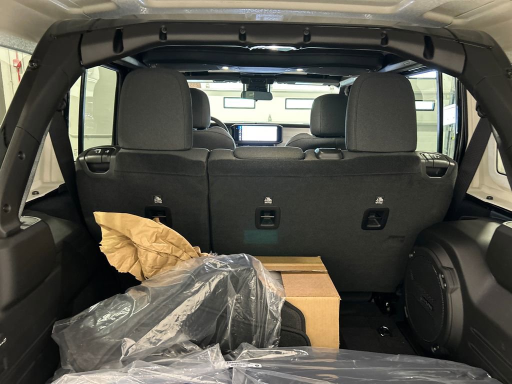 New 2025 Jeep Wrangler Sport S image 32
