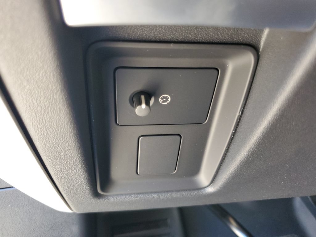 New 2026 Land Rover Defender 110 S AWD/4WD image 14