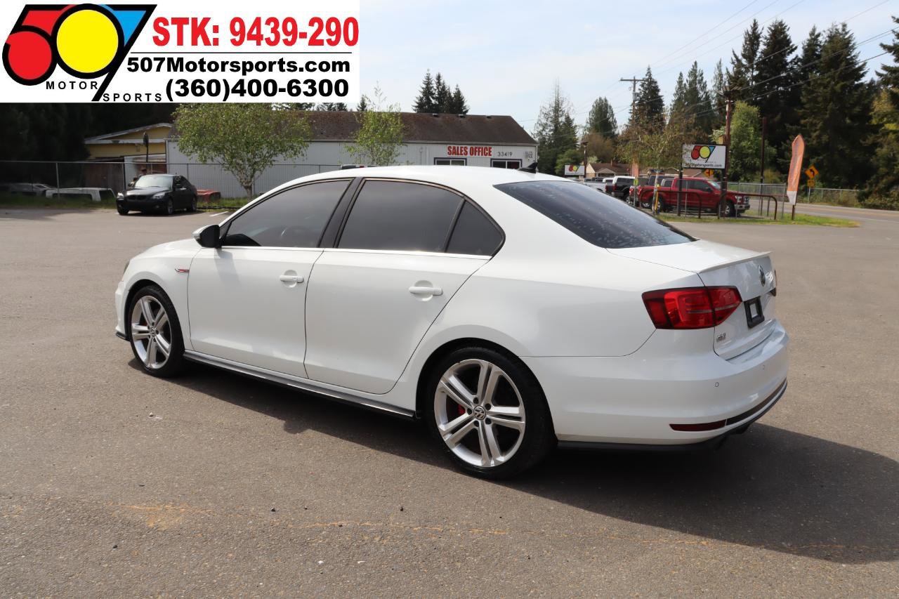 Used 2016 Volkswagen Jetta GLI SE FWD image 6