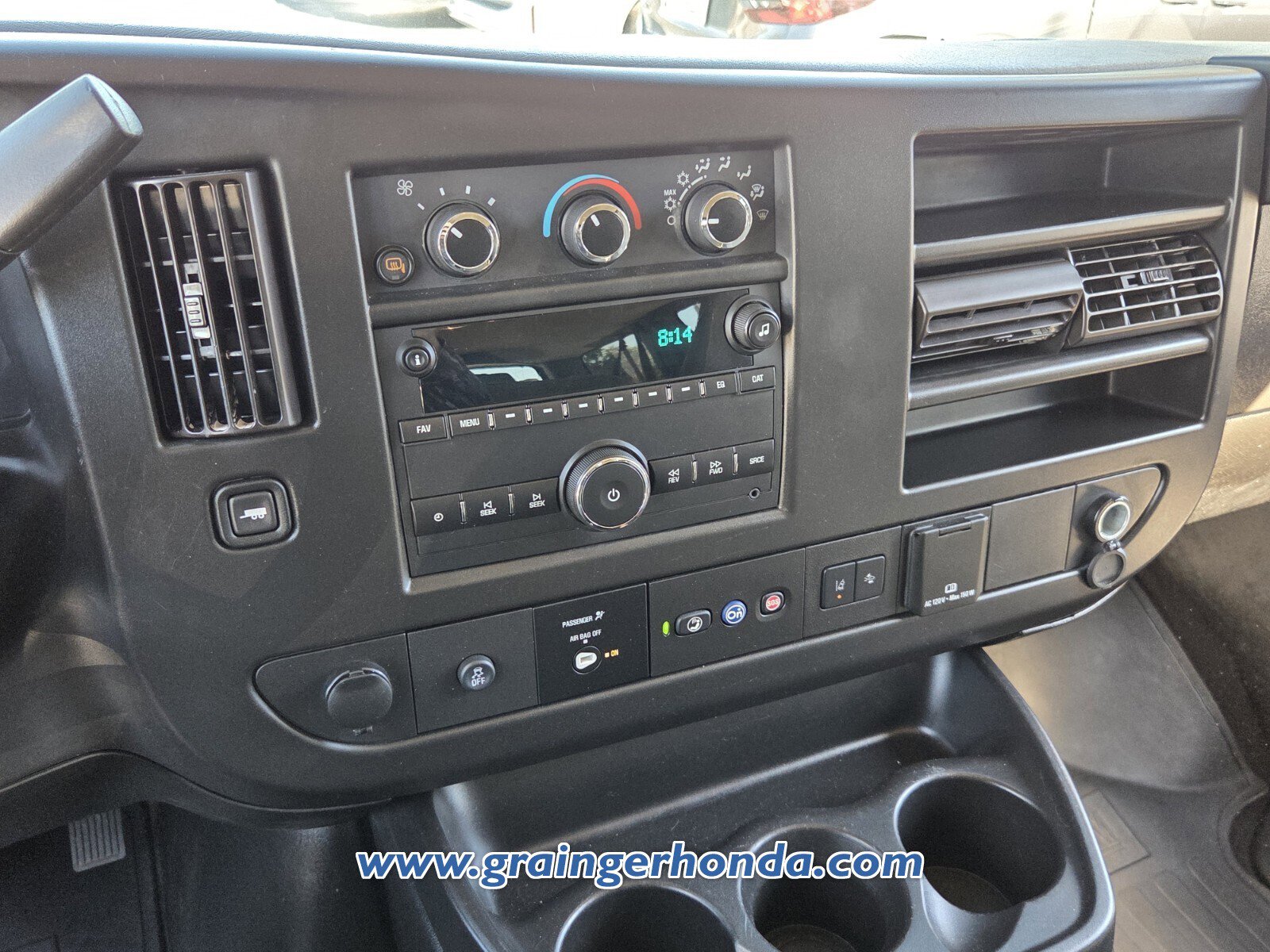 Used 2020 Chevrolet Express 2500 LT w/ LT Preferred Equipment Group image 19