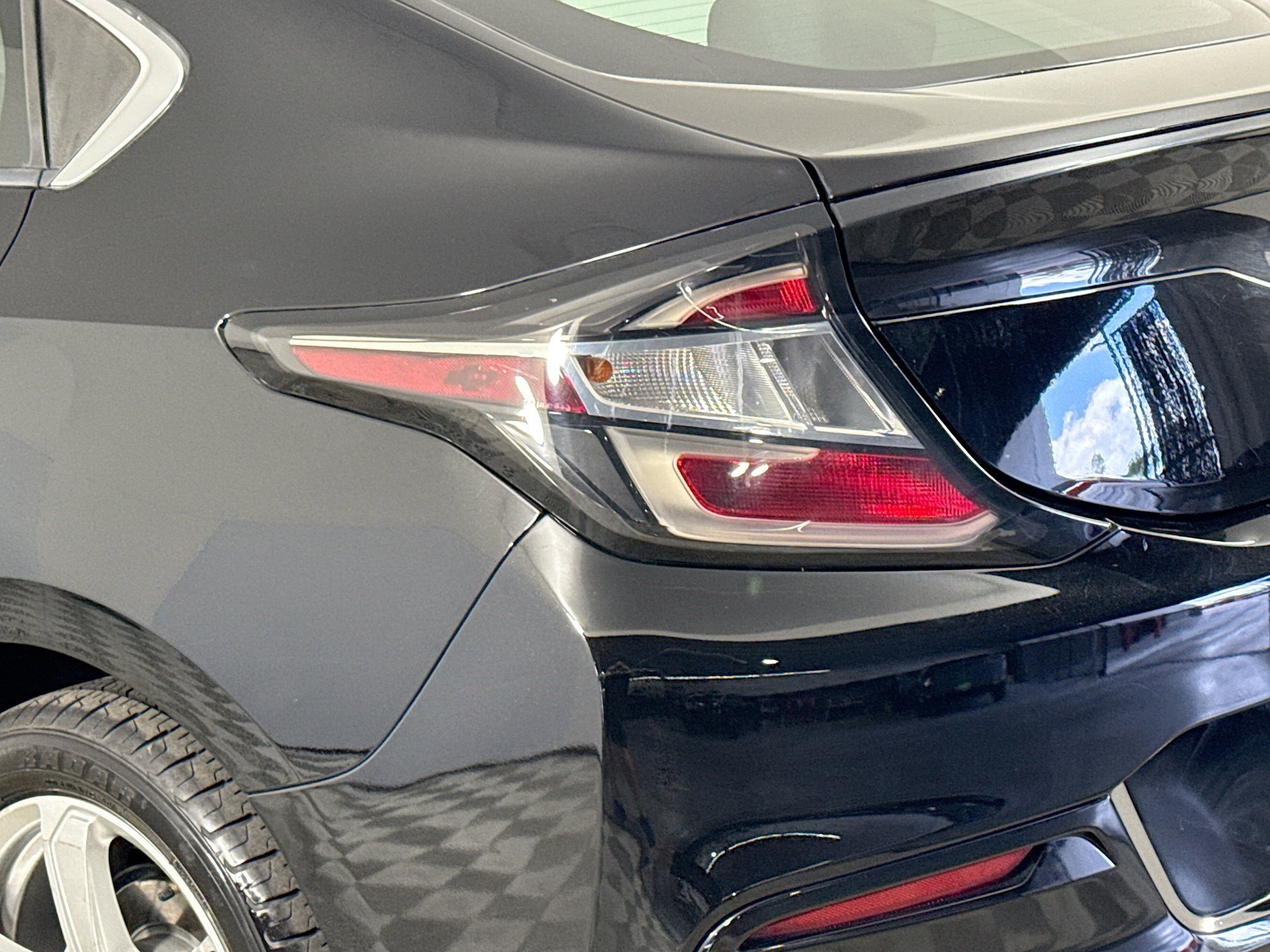 Used 2018 Chevrolet Volt LT image 36