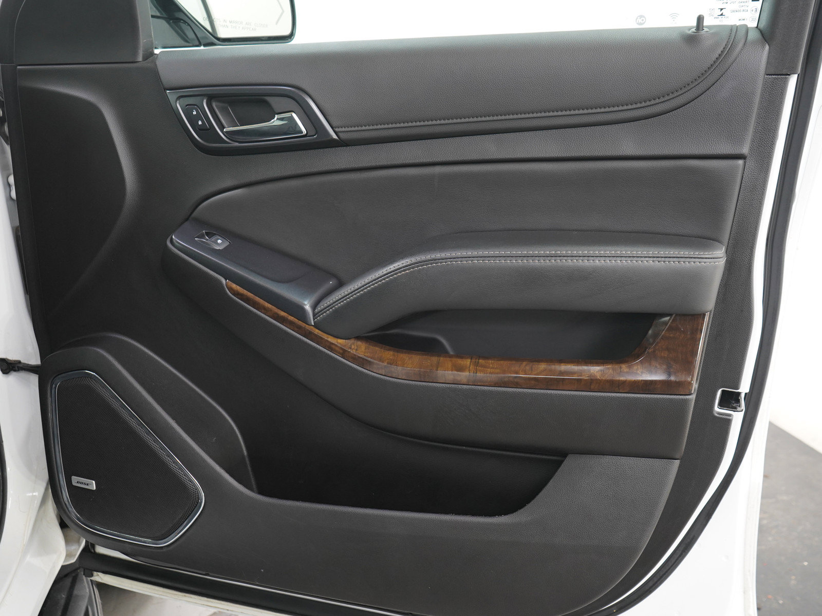 Used 2020 Chevrolet Suburban LT AWD/4WD image 13