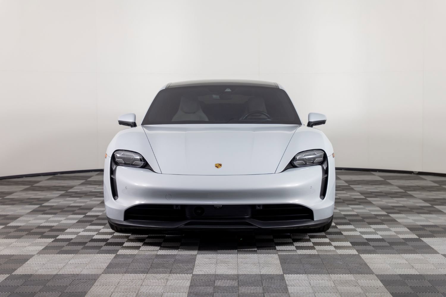 Used 2021 Porsche Taycan 4S w/ Premium Package image 11