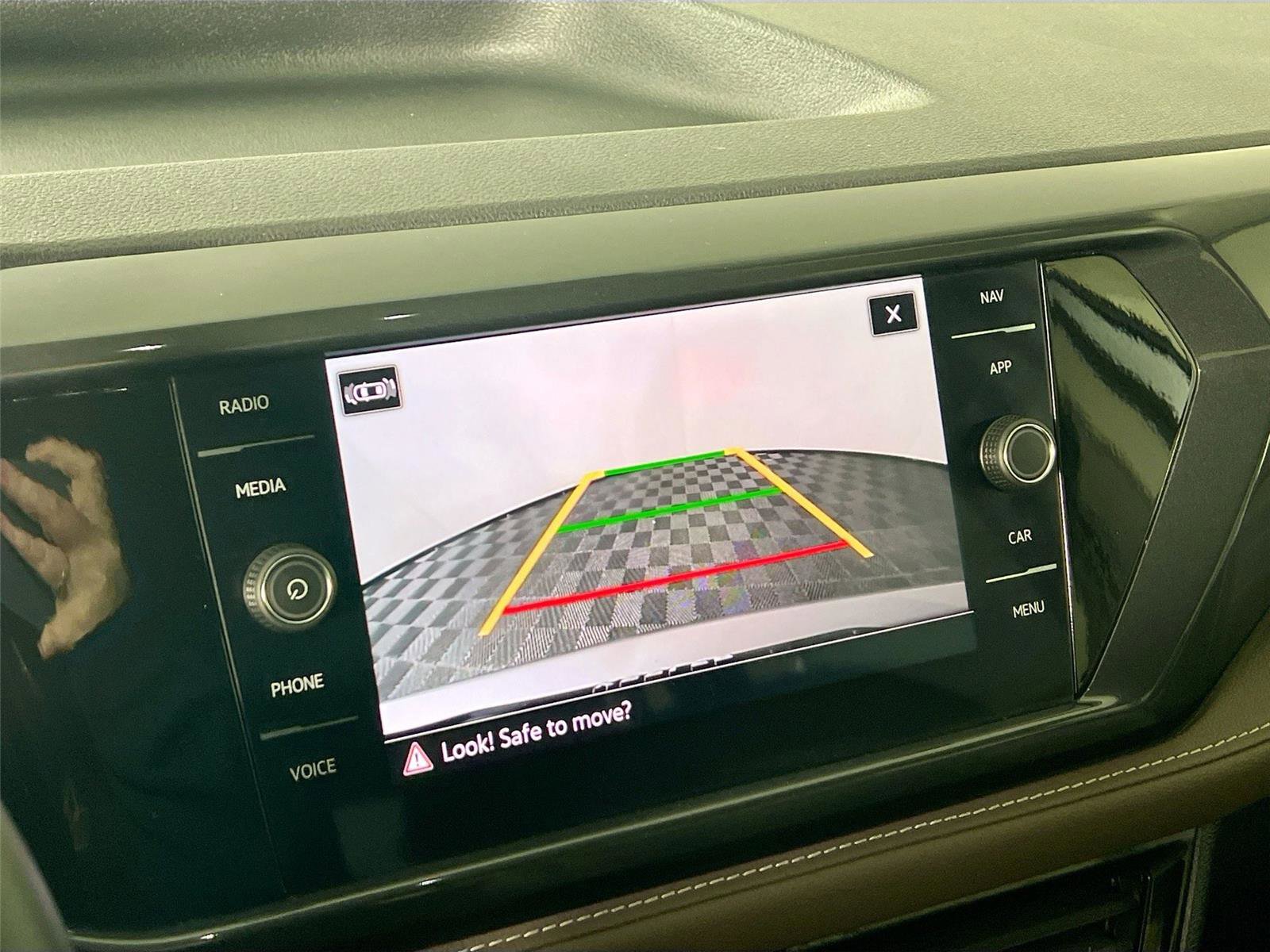 Used 2024 Volkswagen Taos SEL image 12