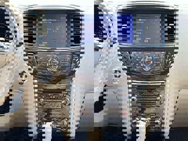 Used 2015 Nissan Pathfinder Platinum w/ Family Entertainment Package image 15