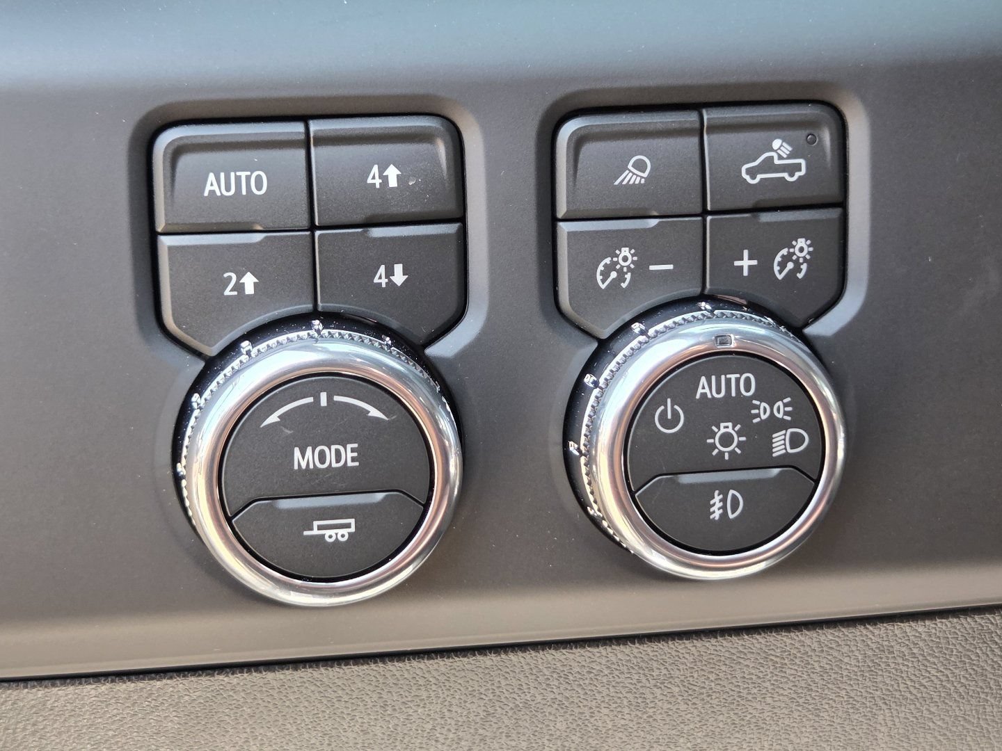 New 2026 GMC Sierra 3500 Denali Ultimate AWD/4WD image 34