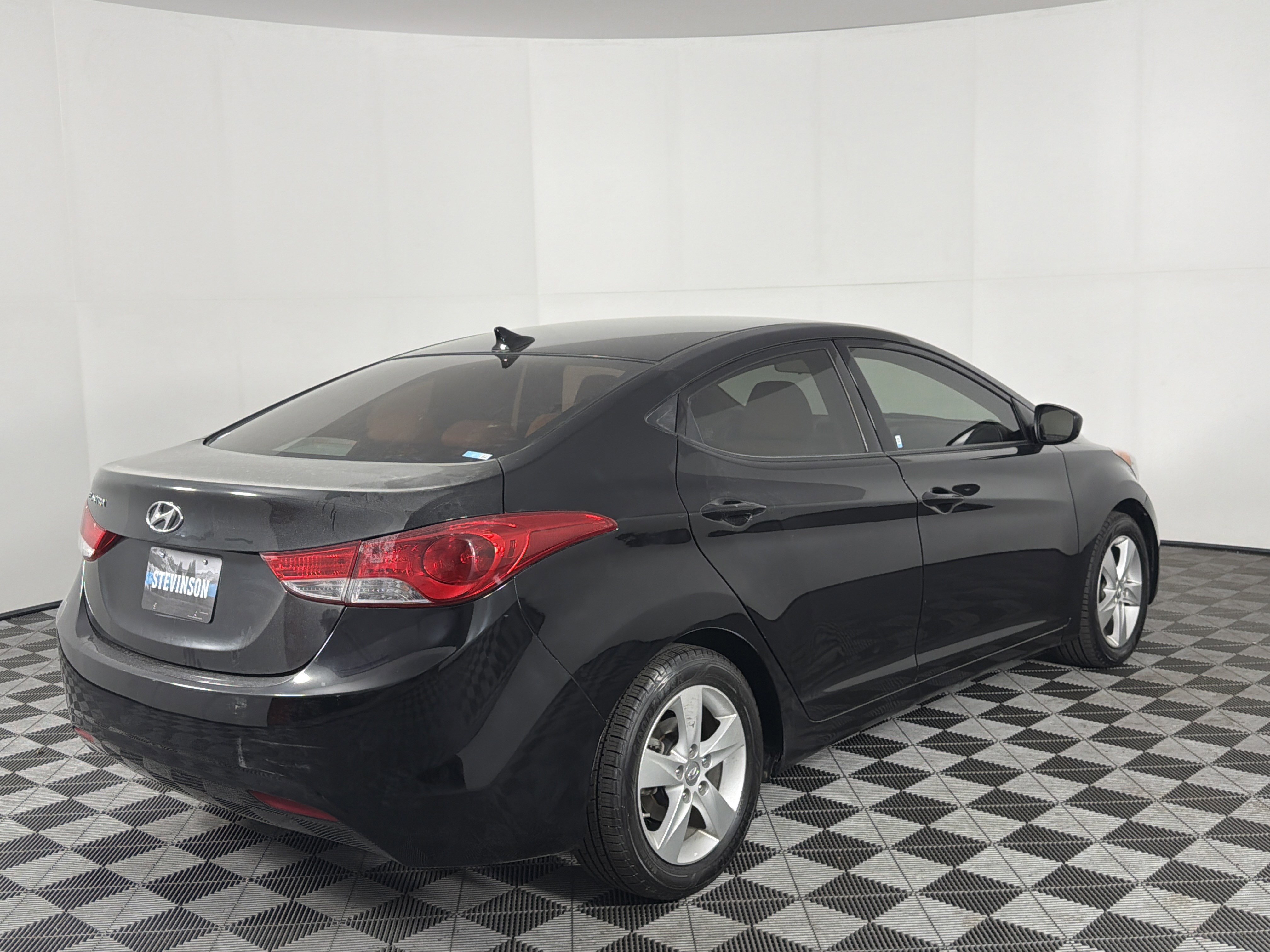 Used 2013 Hyundai Elantra GLS w/ Preferred Pkg FWD image 28