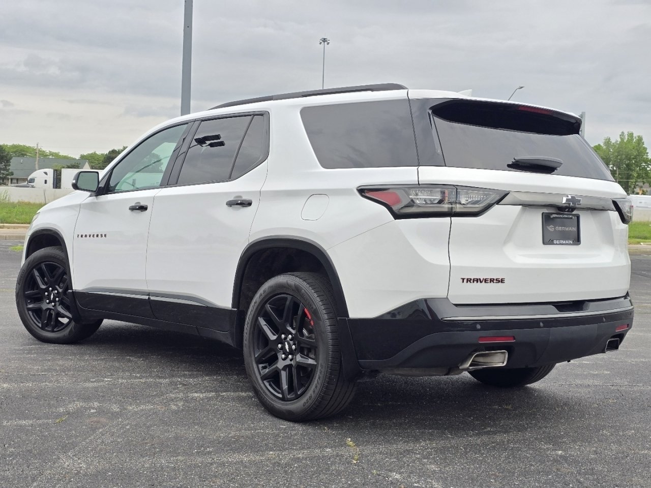 Used 2021 Chevrolet Traverse Premier w/ Redline Edition AWD/4WD image 16