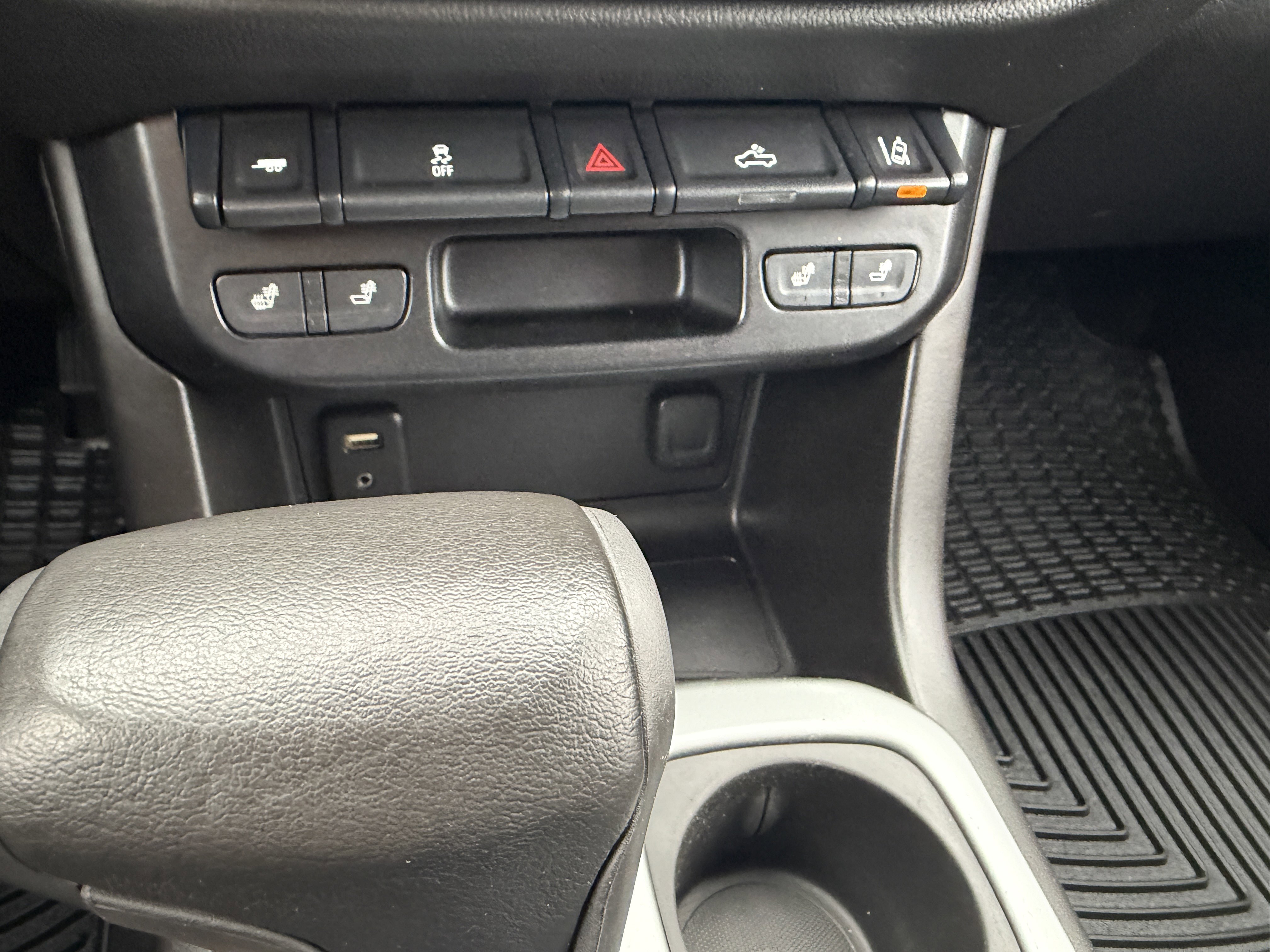 Used 2016 Chevrolet Colorado LT w/ Luxury Package, Chrome image 6