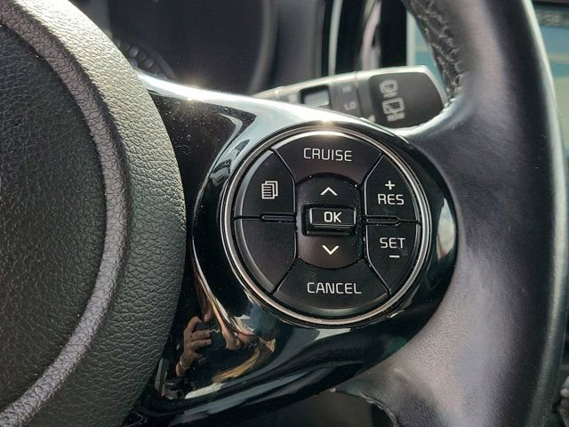 Used 2022 Kia Soul X-Line image 32