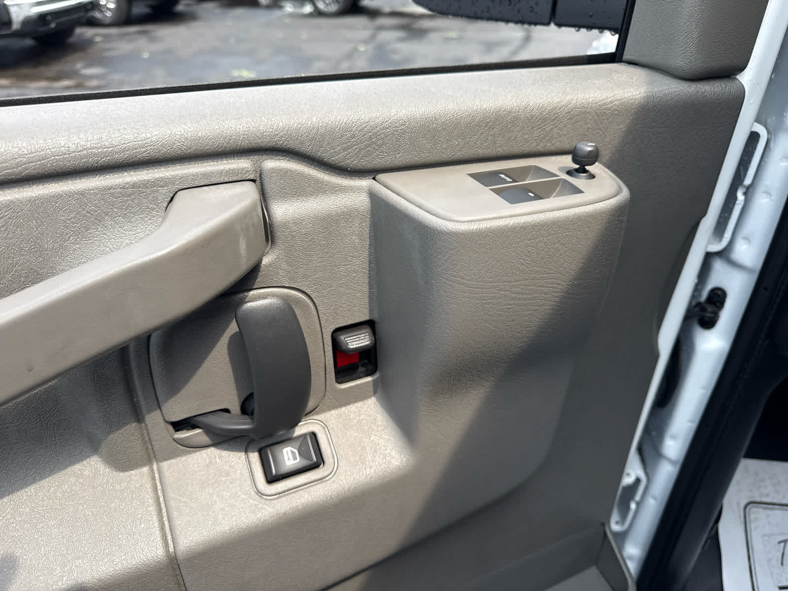 Certified 2025 Chevrolet Express 2500 w/ Driver Convenience Package RWD image 10