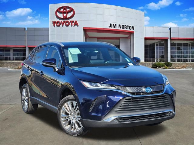 Used 2022 Toyota Venza XLE image 1