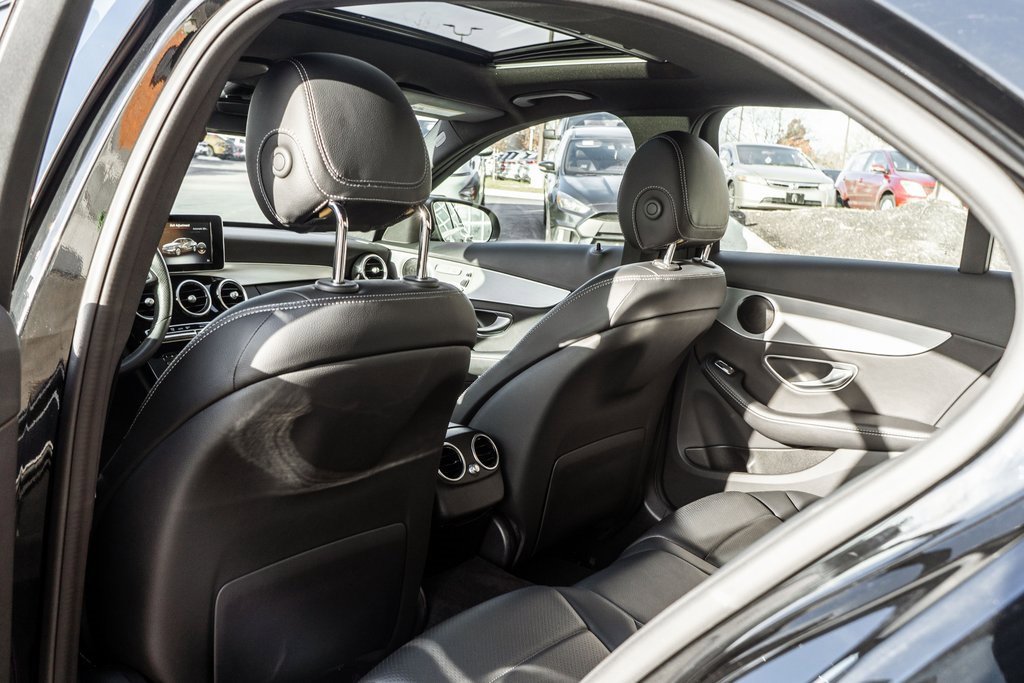 Used 2018 Mercedes-Benz C 300 4MATIC Sedan image 32