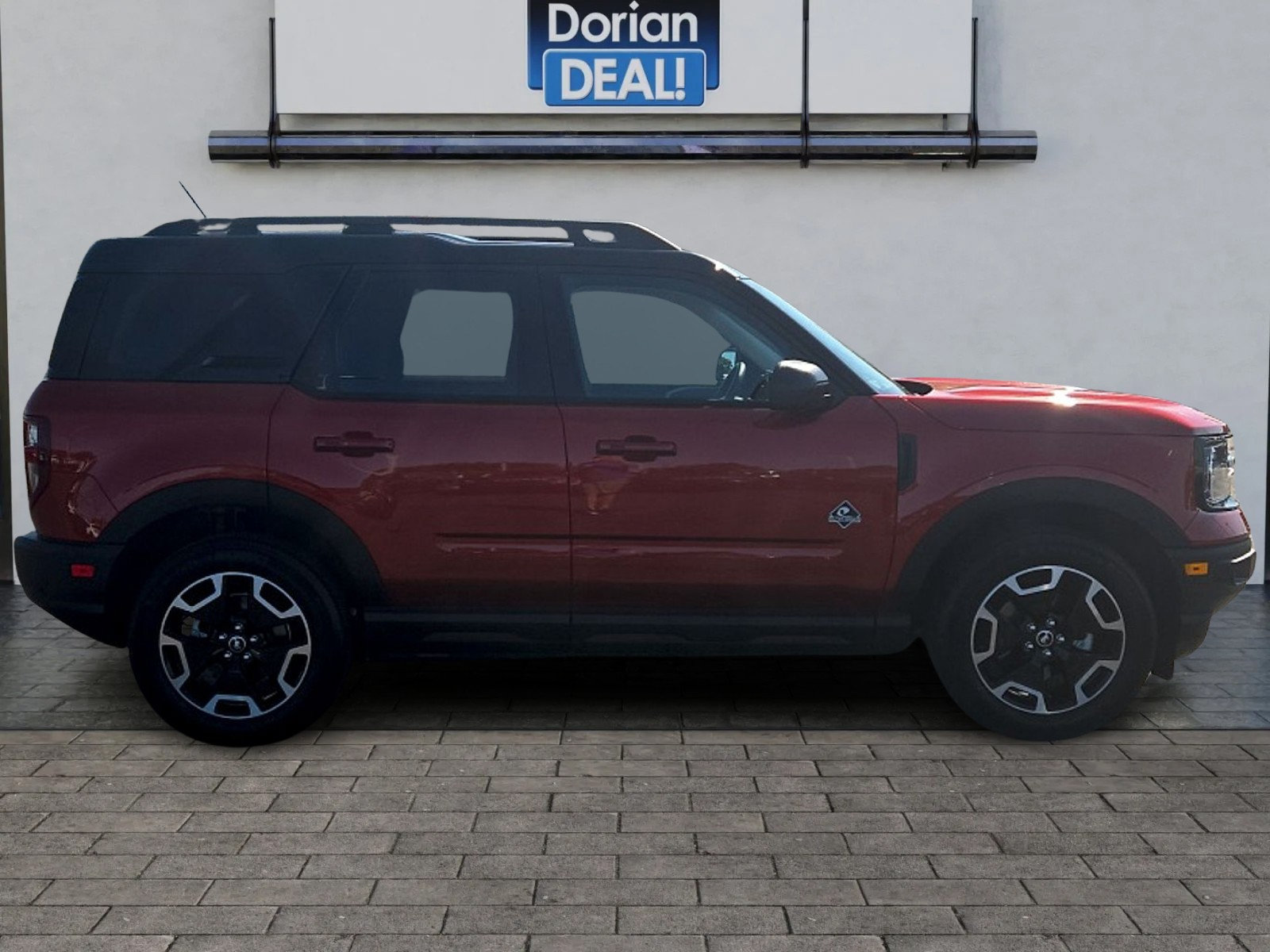 Used 2023 Ford Bronco Sport Outer Banks AWD/4WD image 2
