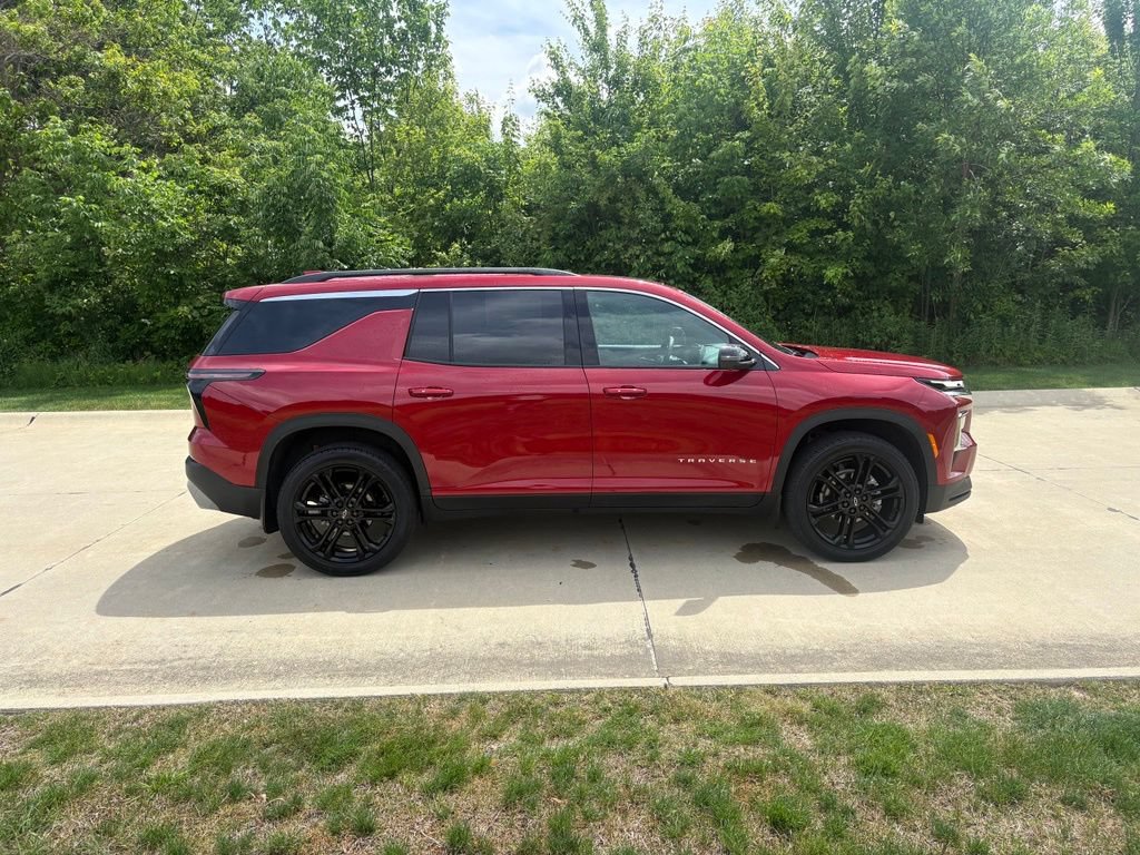 New 2026 Chevrolet Traverse LT w/ Driver Confidence Package AWD/4WD image 10