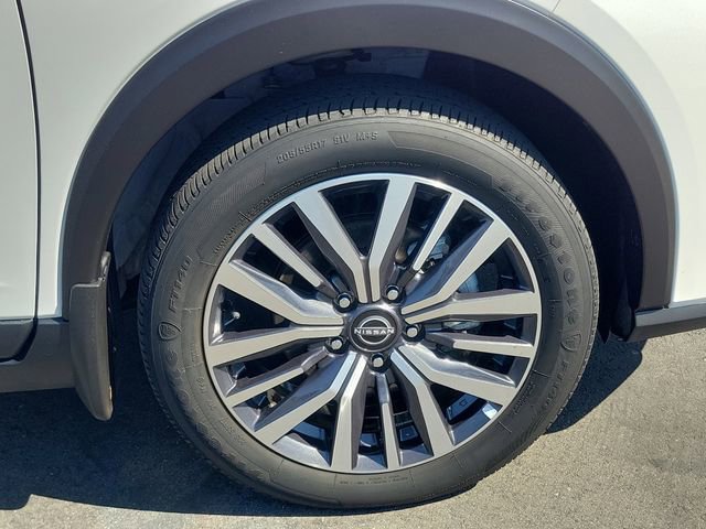 Used 2022 Nissan Kicks SV image 5