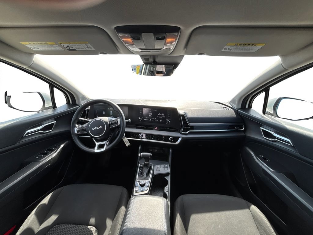 Used 2023 Kia Sportage LX image 16