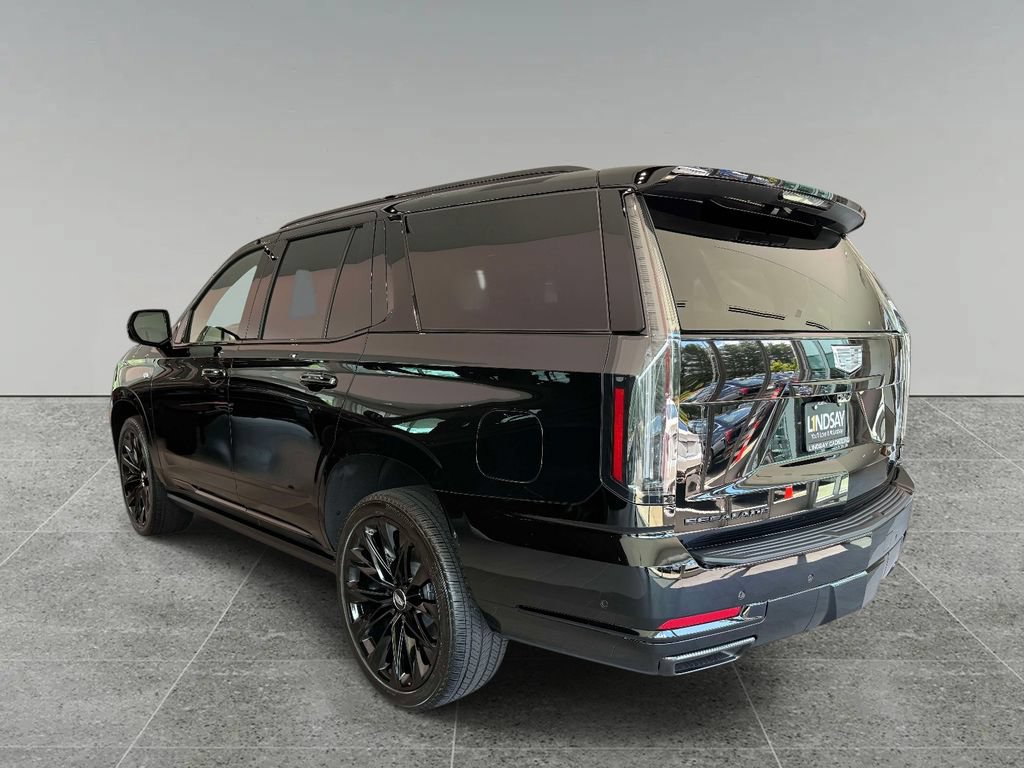 Used 2026 Cadillac Escalade Platinum Sport w/ LPO, ONYX Package AWD/4WD image 10