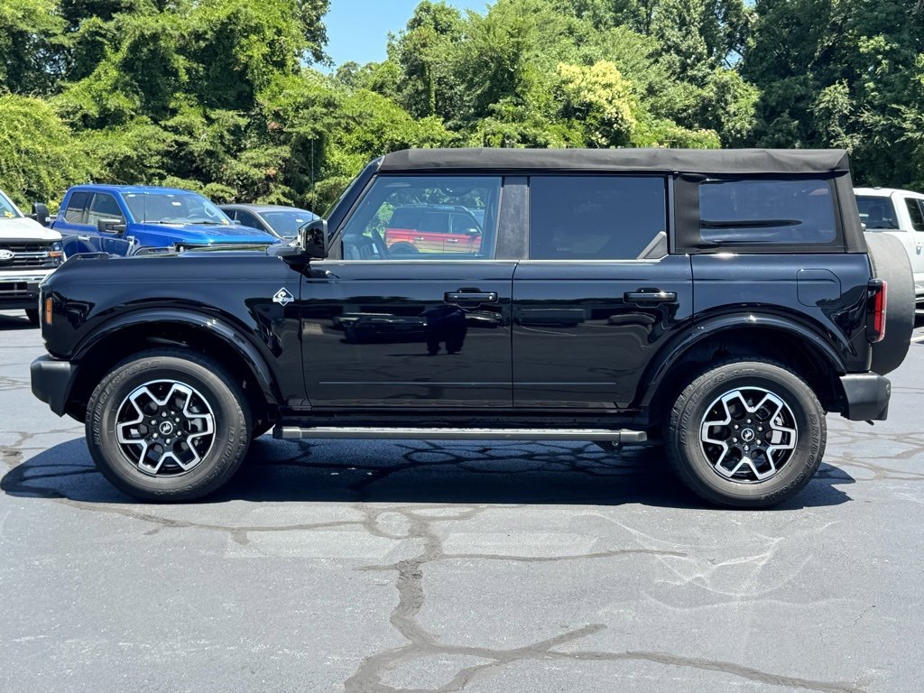 Used 2023 Ford Bronco Outer Banks image 3