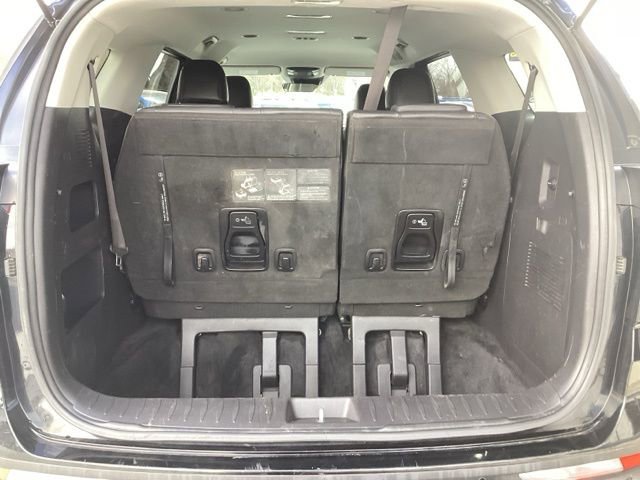 Used 2023 Kia Carnival LX FWD image 11