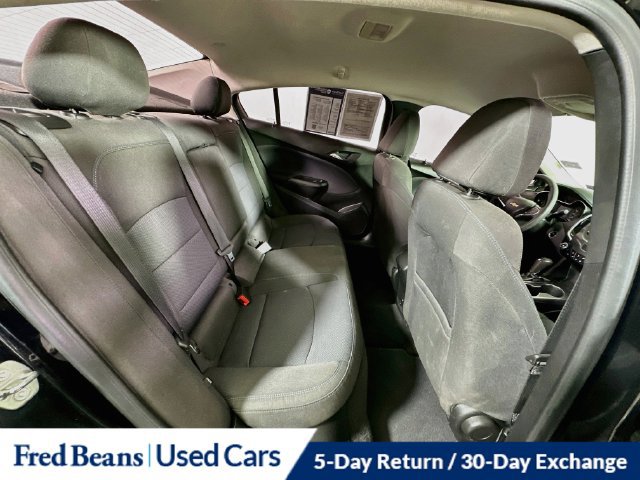 Used 2018 Chevrolet Cruze LT w/ Convenience Package FWD image 32