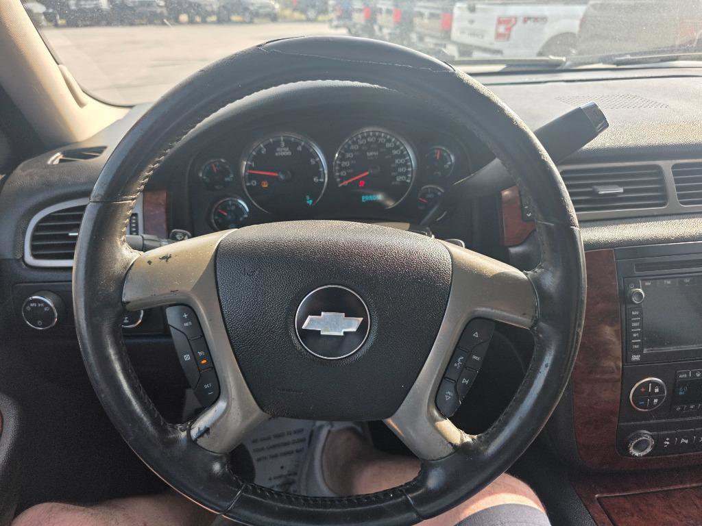Used 2009 Chevrolet Avalanche LTZ AWD/4WD image 13