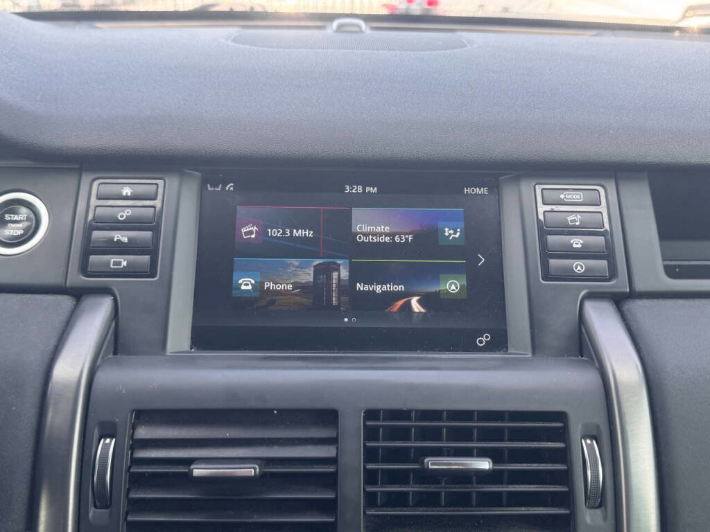 Used 2019 Land Rover Discovery Sport HSE image 11