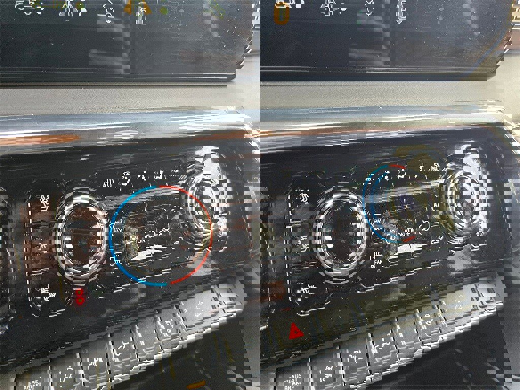 Used 2024 GMC Sierra 2500 Denali Ultimate w/ Max Trailering Package image 16