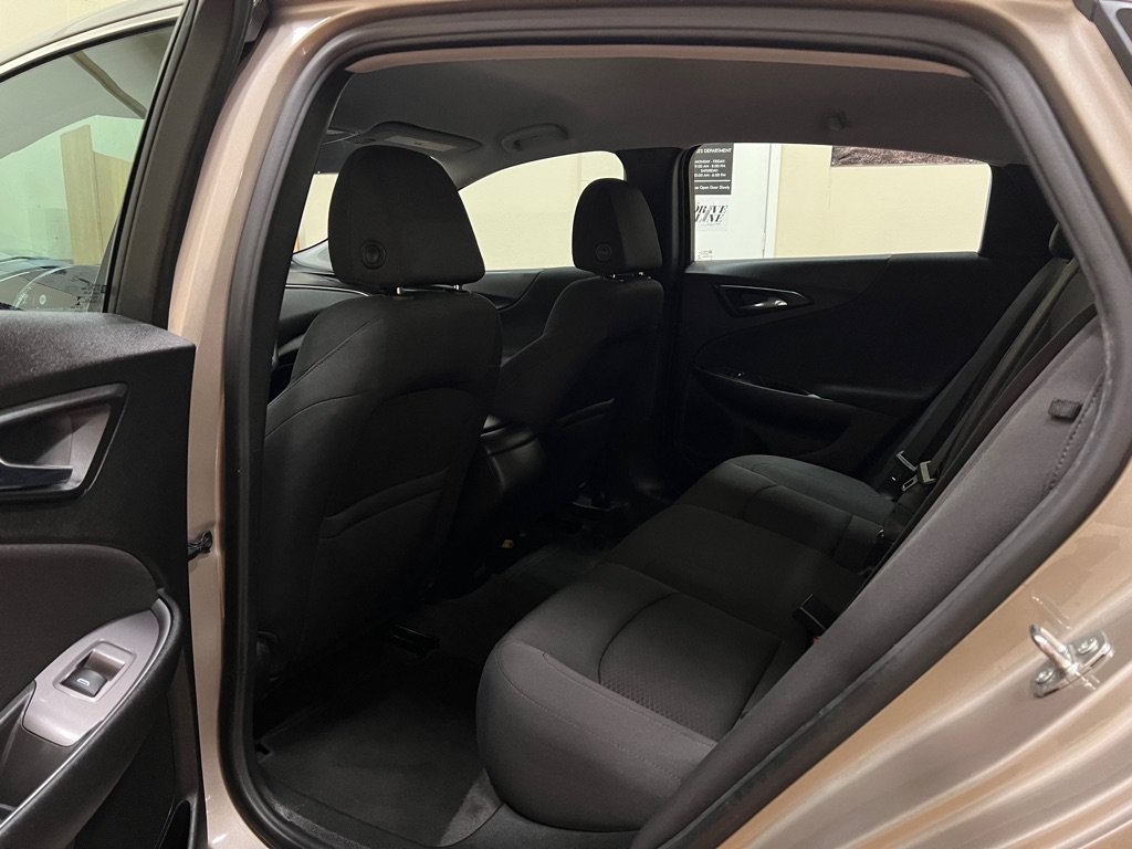 Used 2022 Chevrolet Malibu RS FWD image 17